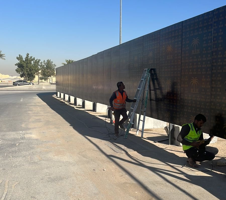 تسوير الأراضي بالتراخيص الرسمية للبلدية – حداد الدمام